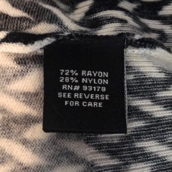 Premise Studio Black And Cream Geometric Pattern Button Front Cardigan. EUC - Picture 3 of 5